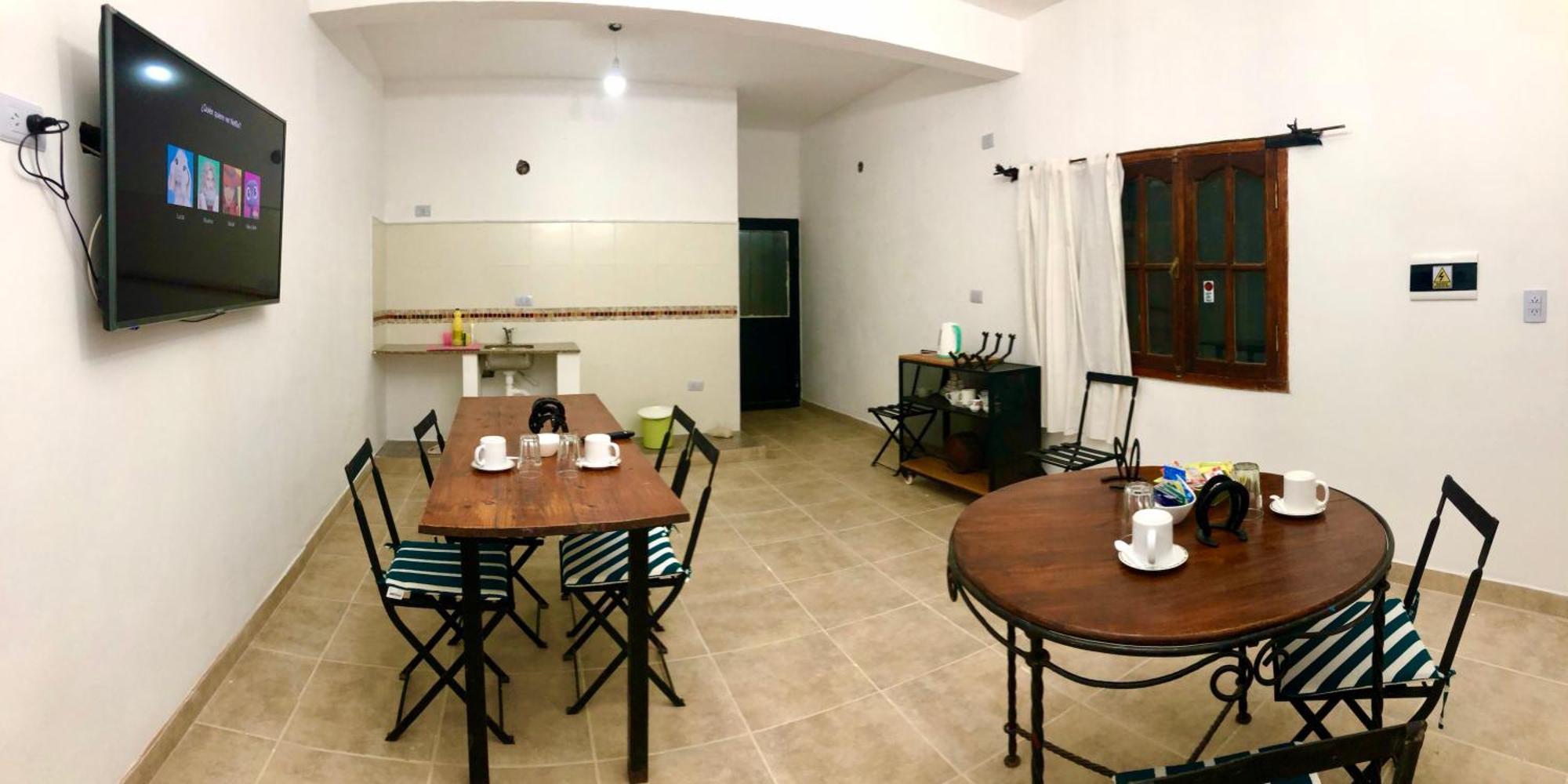 Hostal Los Faroles Chicoana Exterior photo