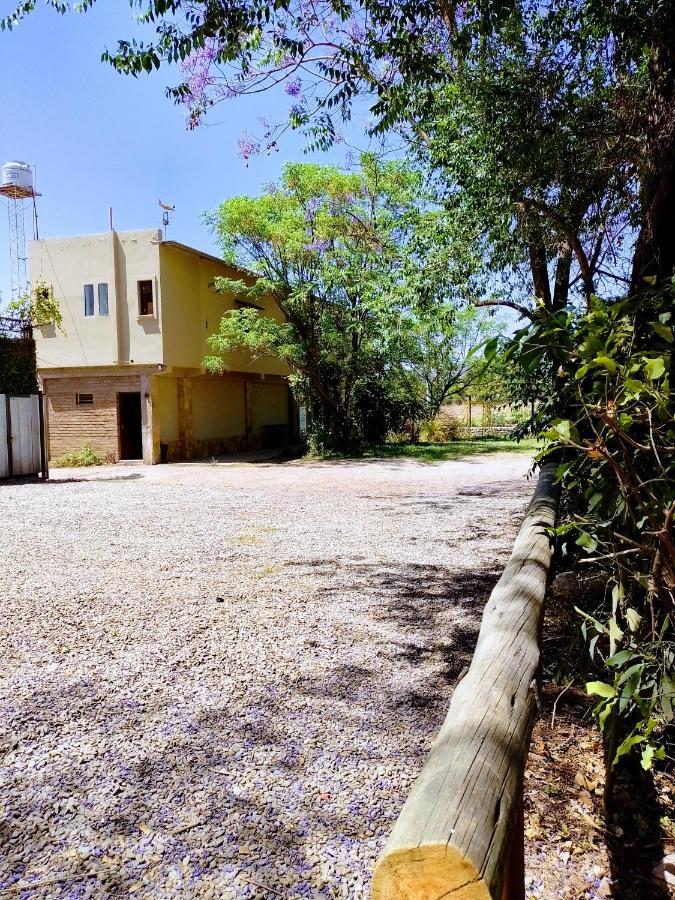 Hostal Los Faroles Chicoana Exterior photo