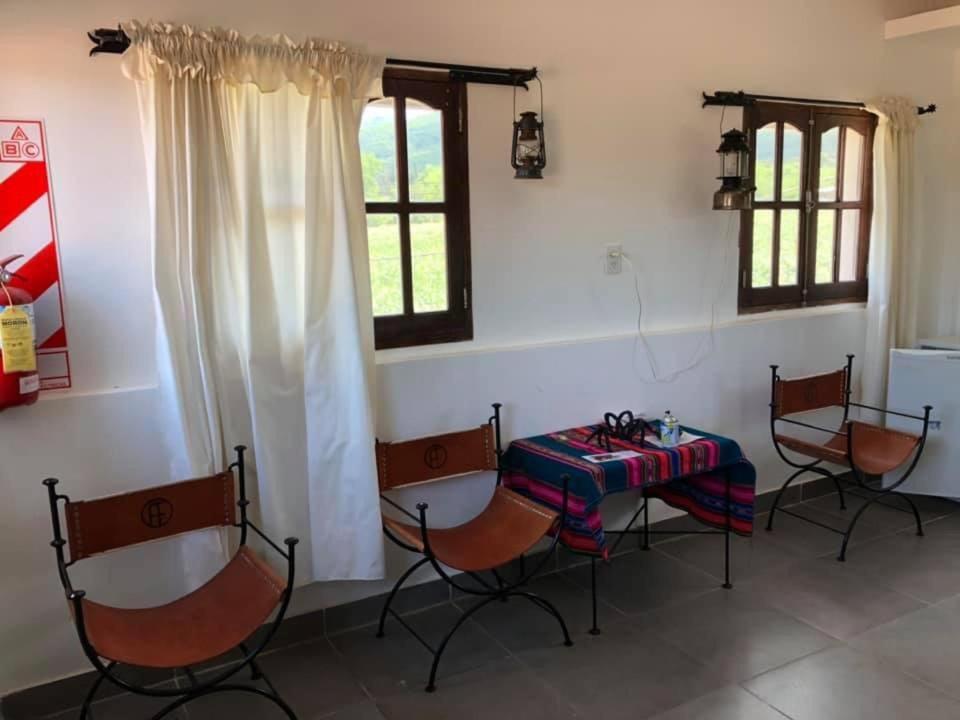 Hostal Los Faroles Chicoana Exterior photo